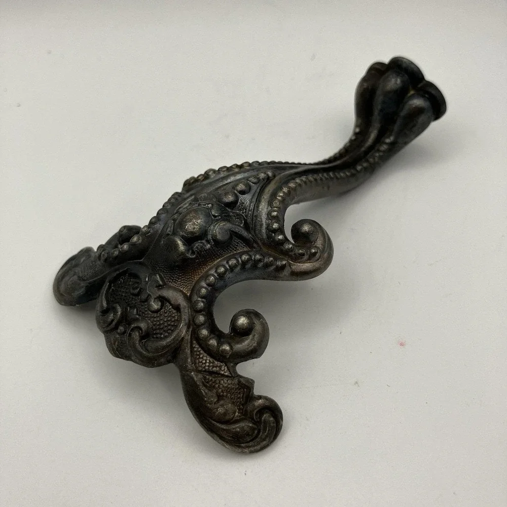 Set of 4 Vintage Winged Clawfoot Legs Cast Metal Replacement Hardware Salvage
